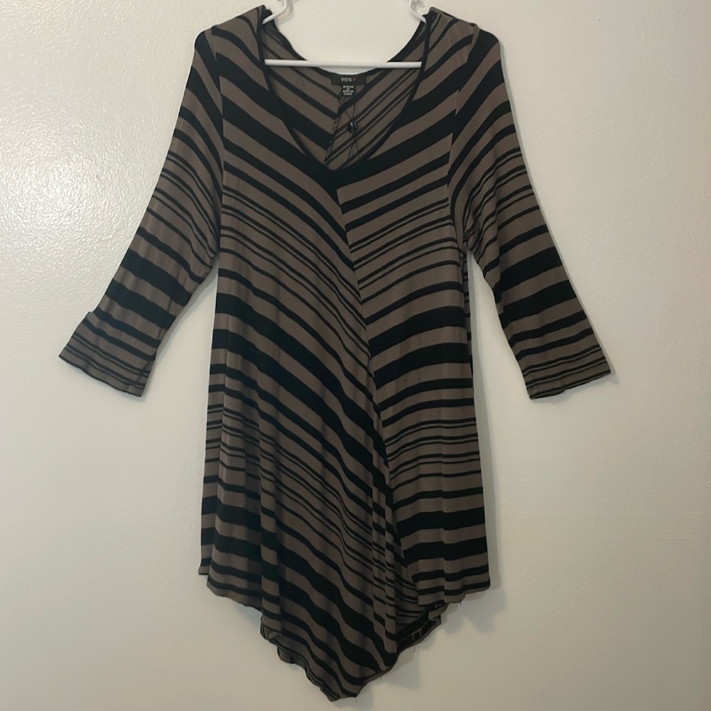 Intro. 1X dress / shirt soft gray & blk stripes v neck, very light sweater feel